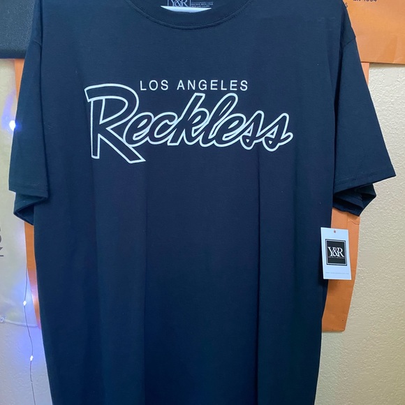 Young and reckless mens shirt - Picture 1 of 5